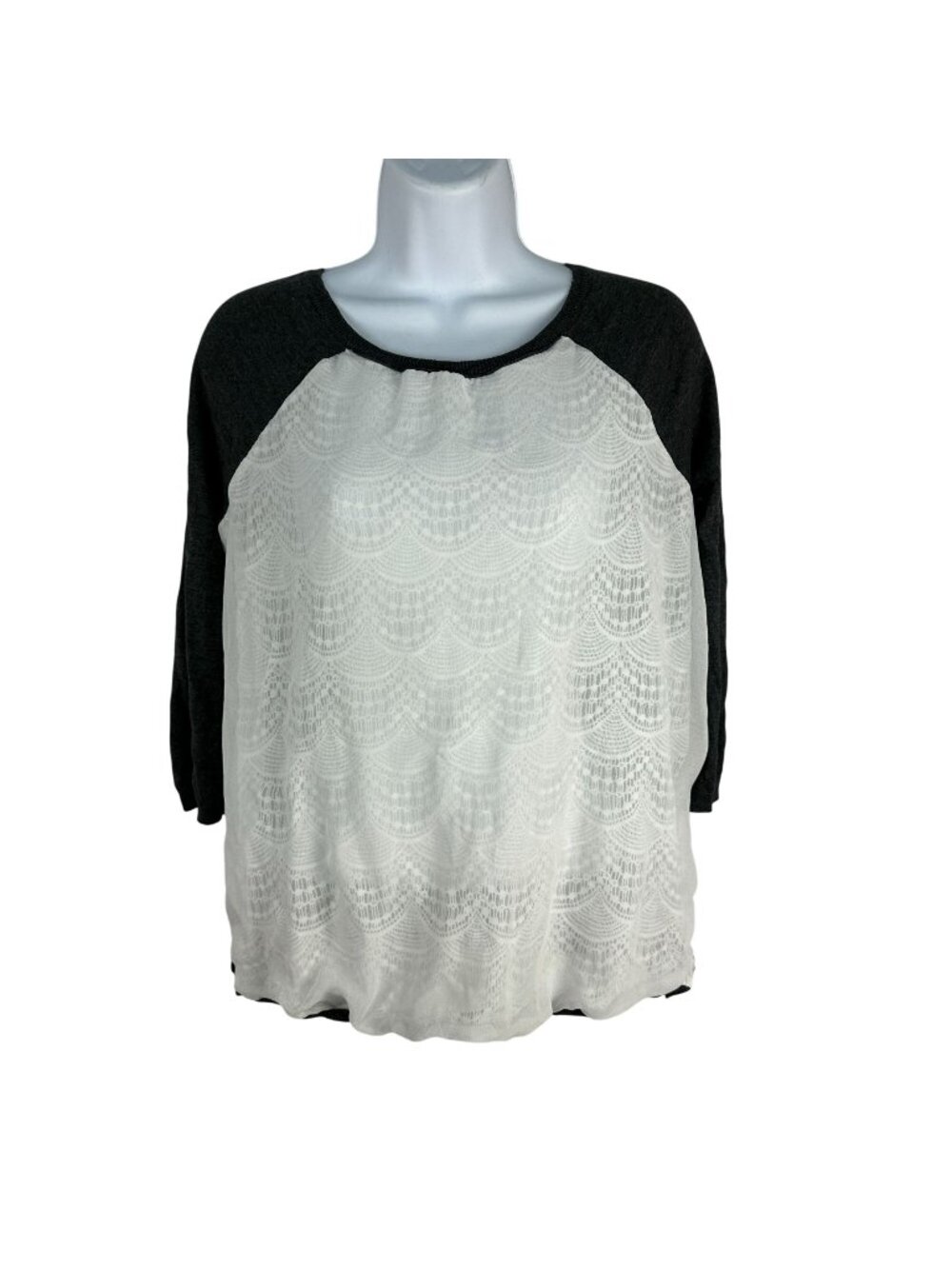 The Limited Womens Lace Overlay Gray 3/4 Sleeve Top Size M Stylish Knit